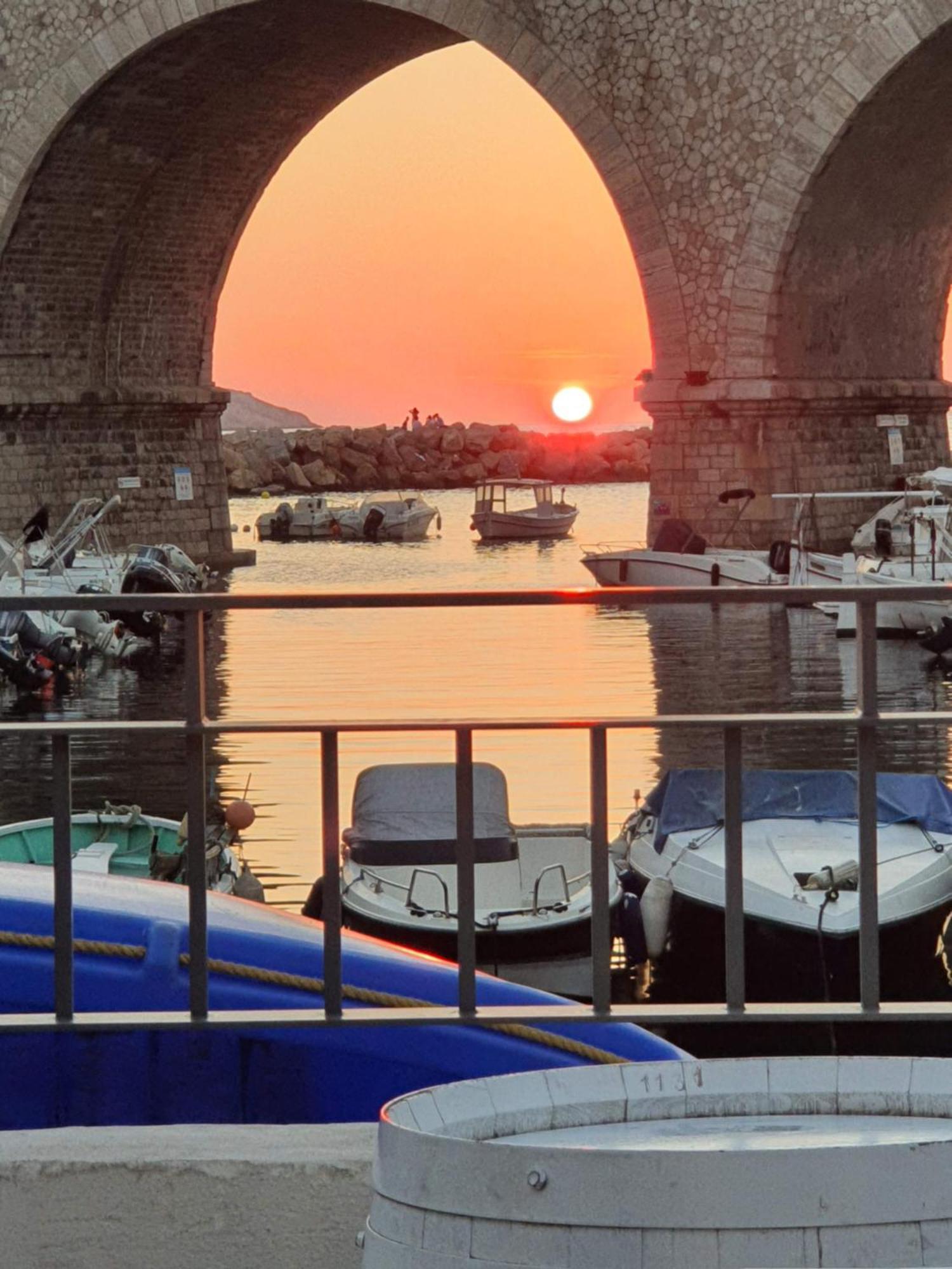 "La Baigneuse" Vallon Des Auffes مارسيليا المظهر الخارجي الصورة